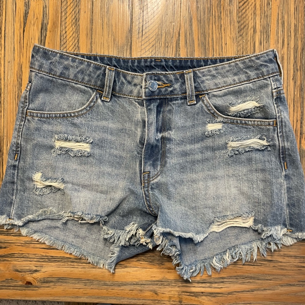 Regular waist Jean short